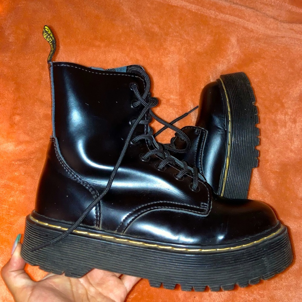 Platform Jadon Doc Martens W Size 7